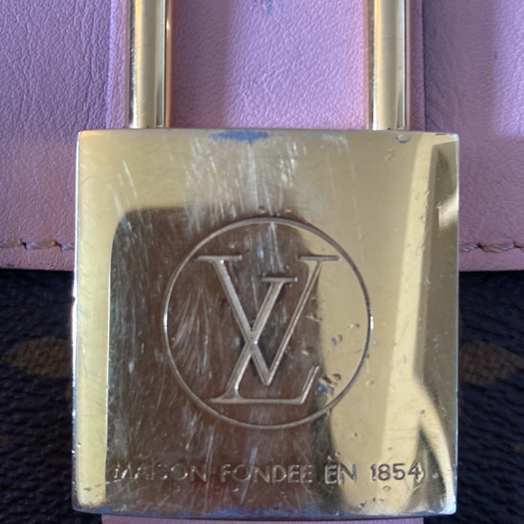 Louis Vuitton locky bb - Picture 8 of 16